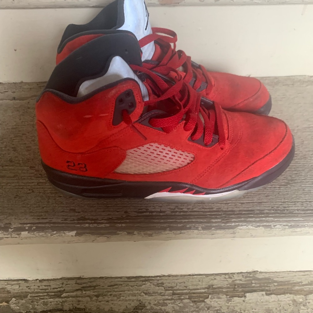 Nike Men's Jordan 5 Retro Sneakers